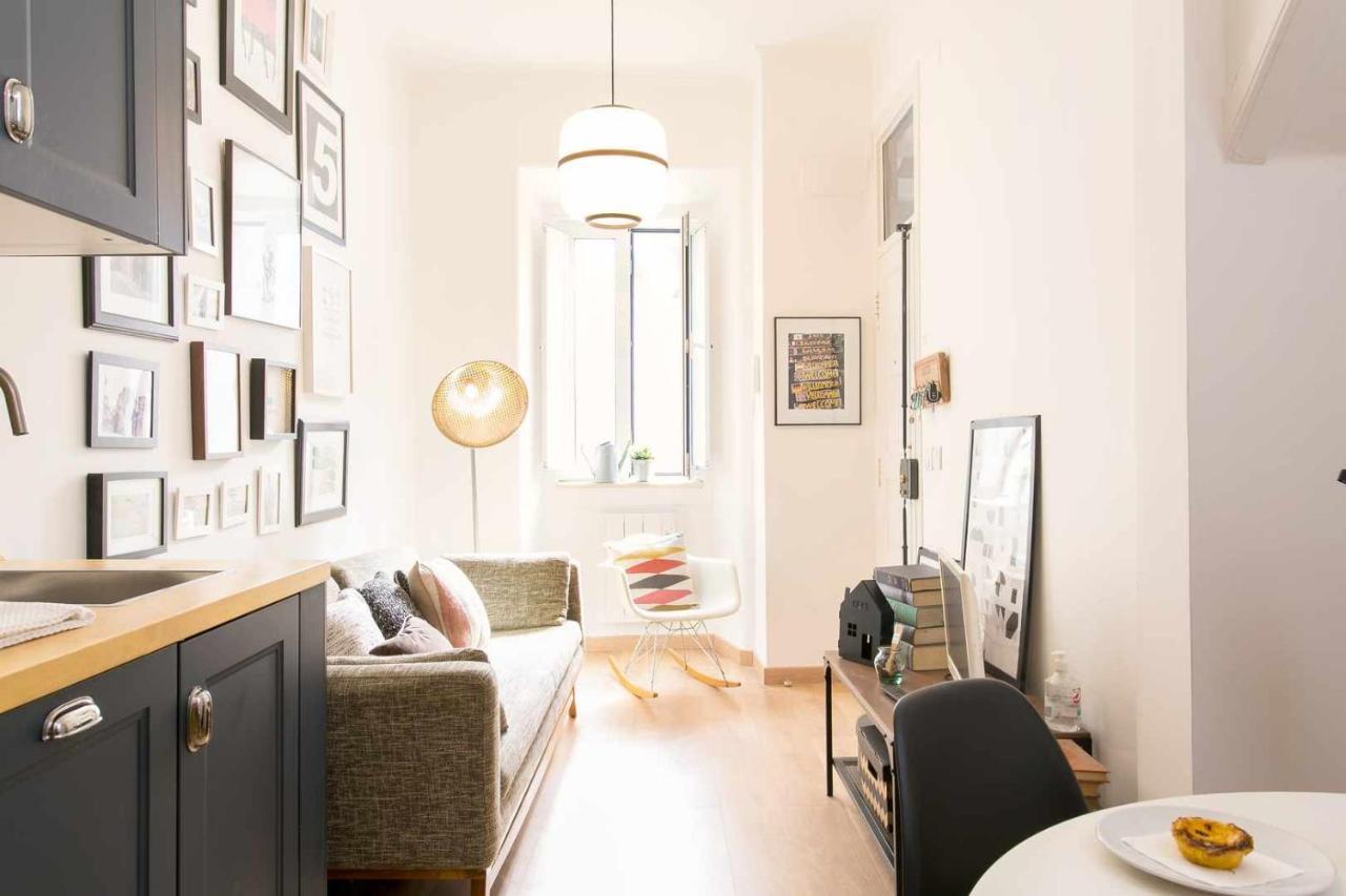 Charming Lisbon Home With Terrace St Amaro Luaran gambar